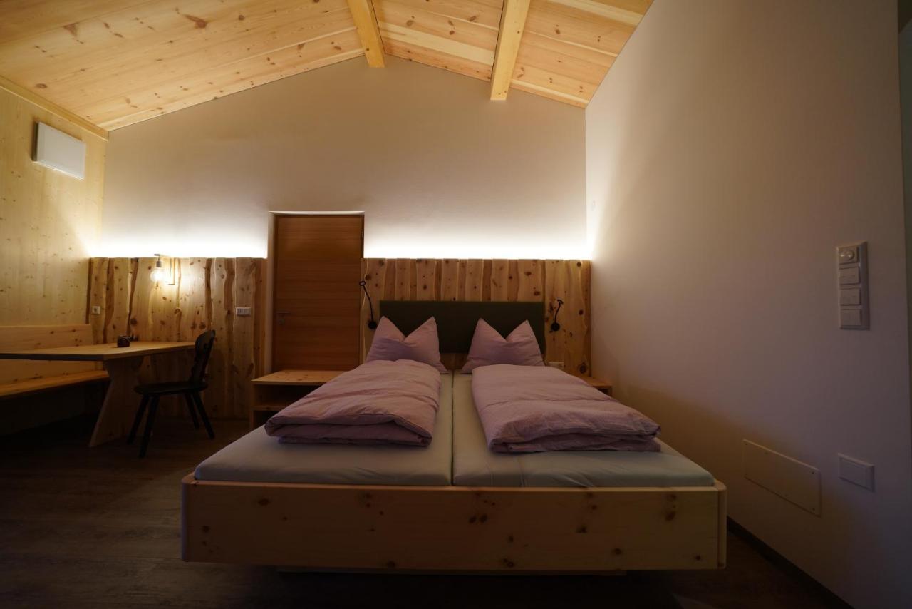 NEUE Ferienwohnungen auf dem Gebreitnerhof, Urlaub auf dem Bauernhof Brixen Exterior foto